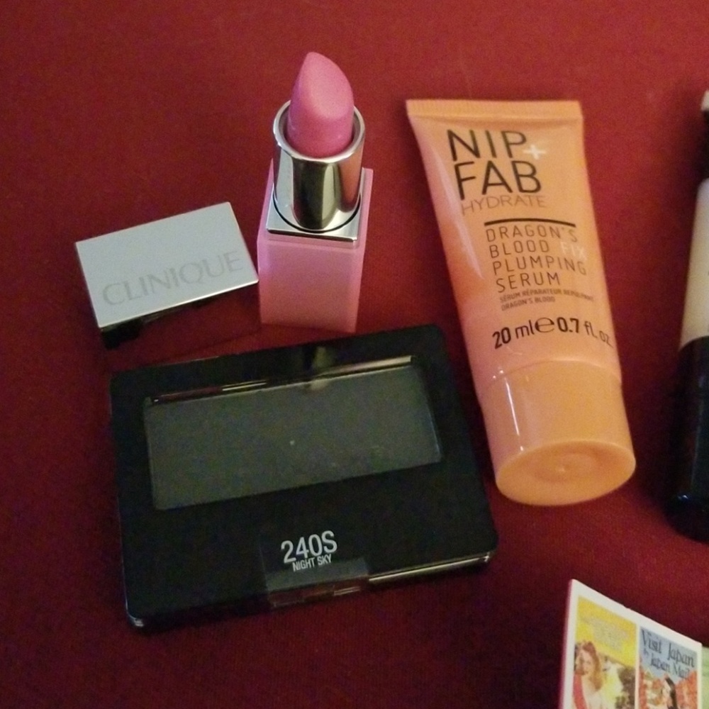 Ipsy sample bag - Picture 2 of 8